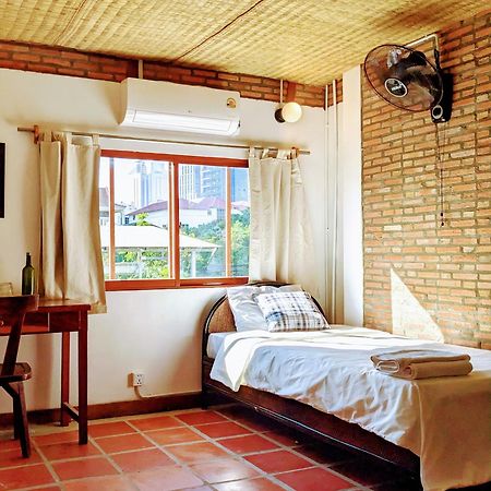 Yk Art House Hotel Phnom Penh Luaran gambar